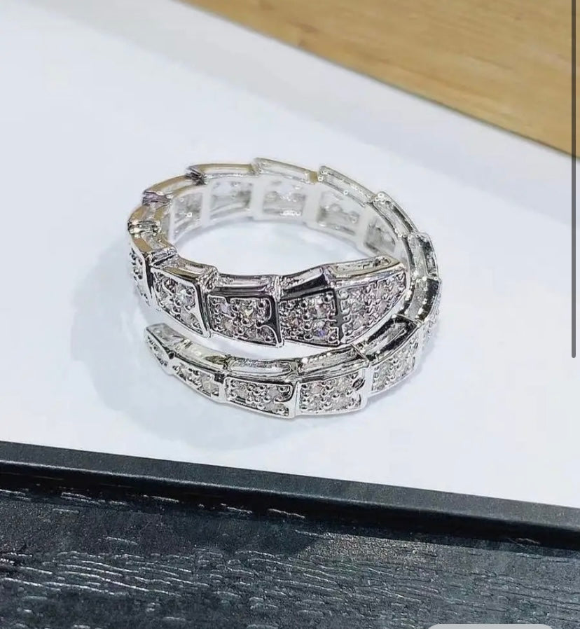 Ring „La Serpe“ aus Edehlestahl