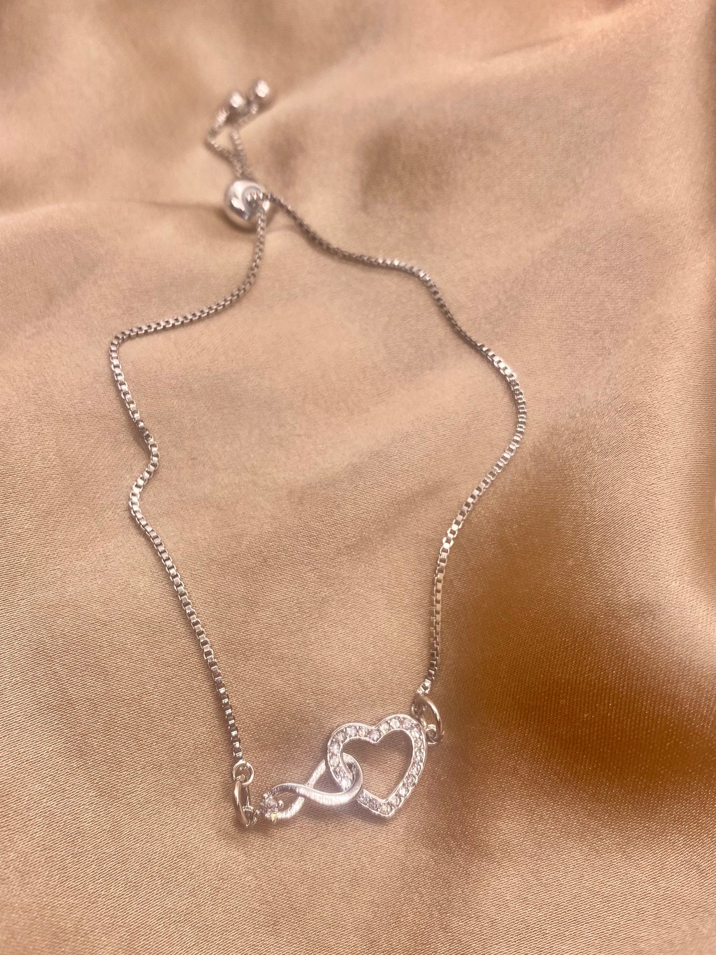 Armband „Infinity“ aus Silber 925