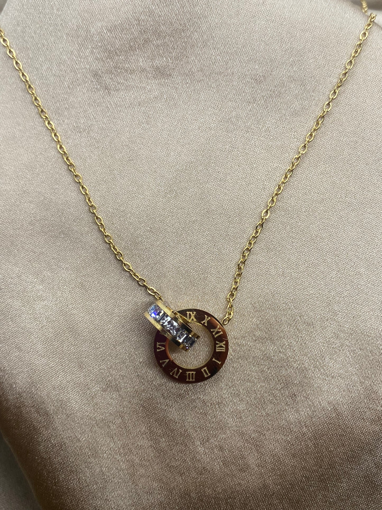 Vergoldetes Schmuckset aus Edelstahl mit Zirkonia & römischen Ziffern Wasserfest